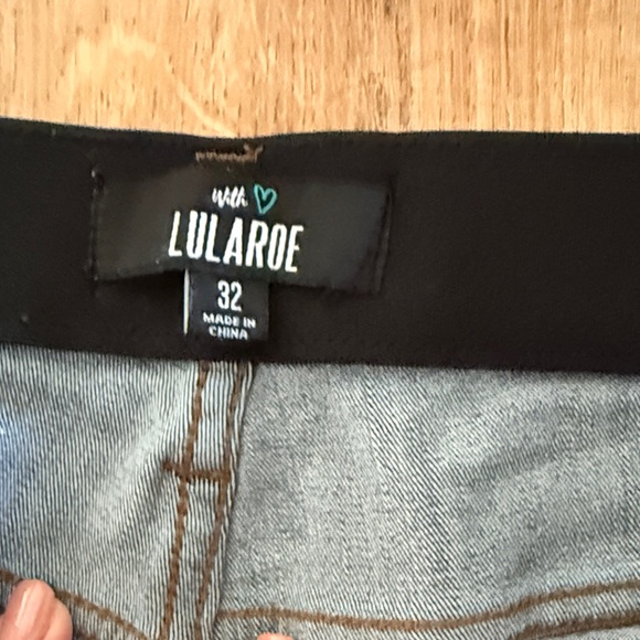 LuLaRoe Dark Blue Skinny Jeans with Distressed Details - Picture 2 of 4